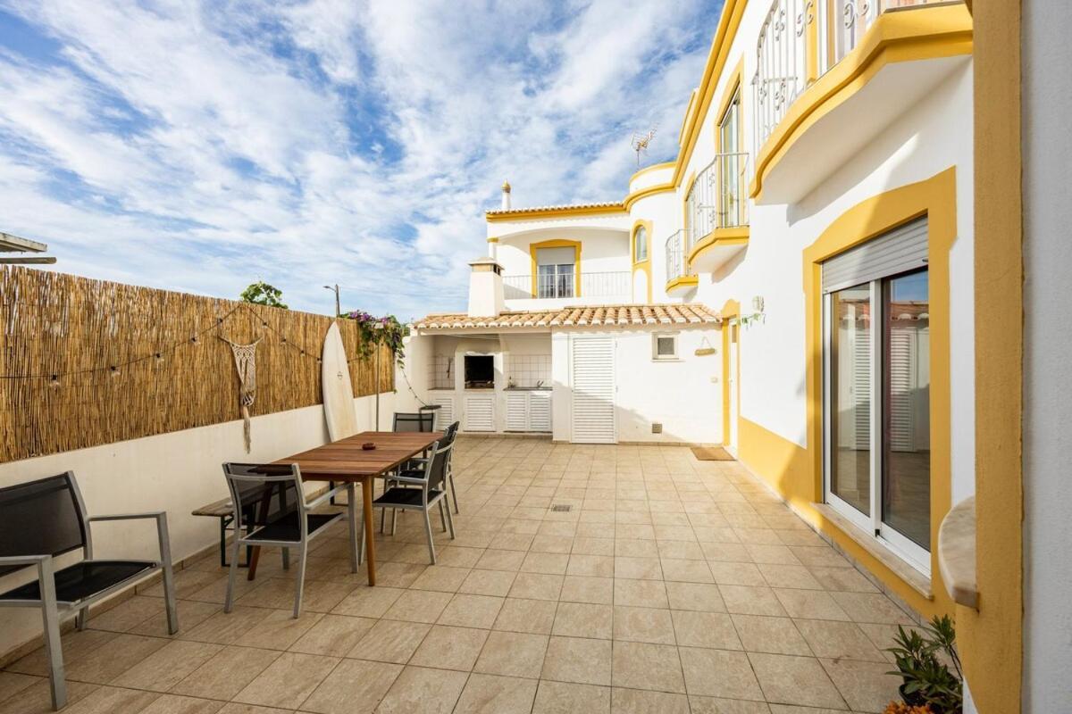 Local Guesthouse Сагреш Екстер'єр фото